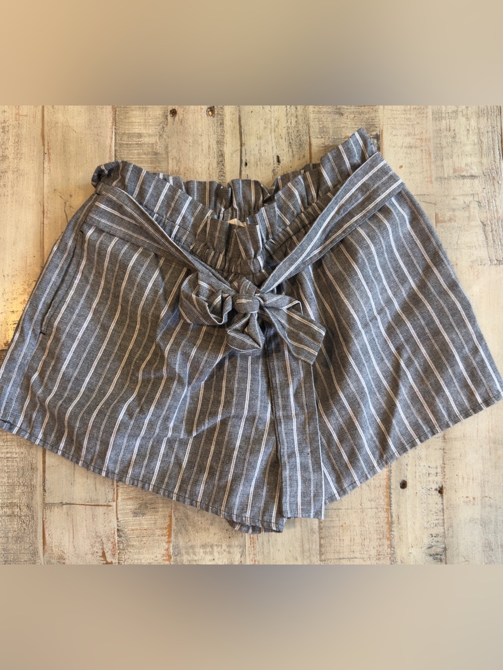 Love Tree Striped Gray Shorts